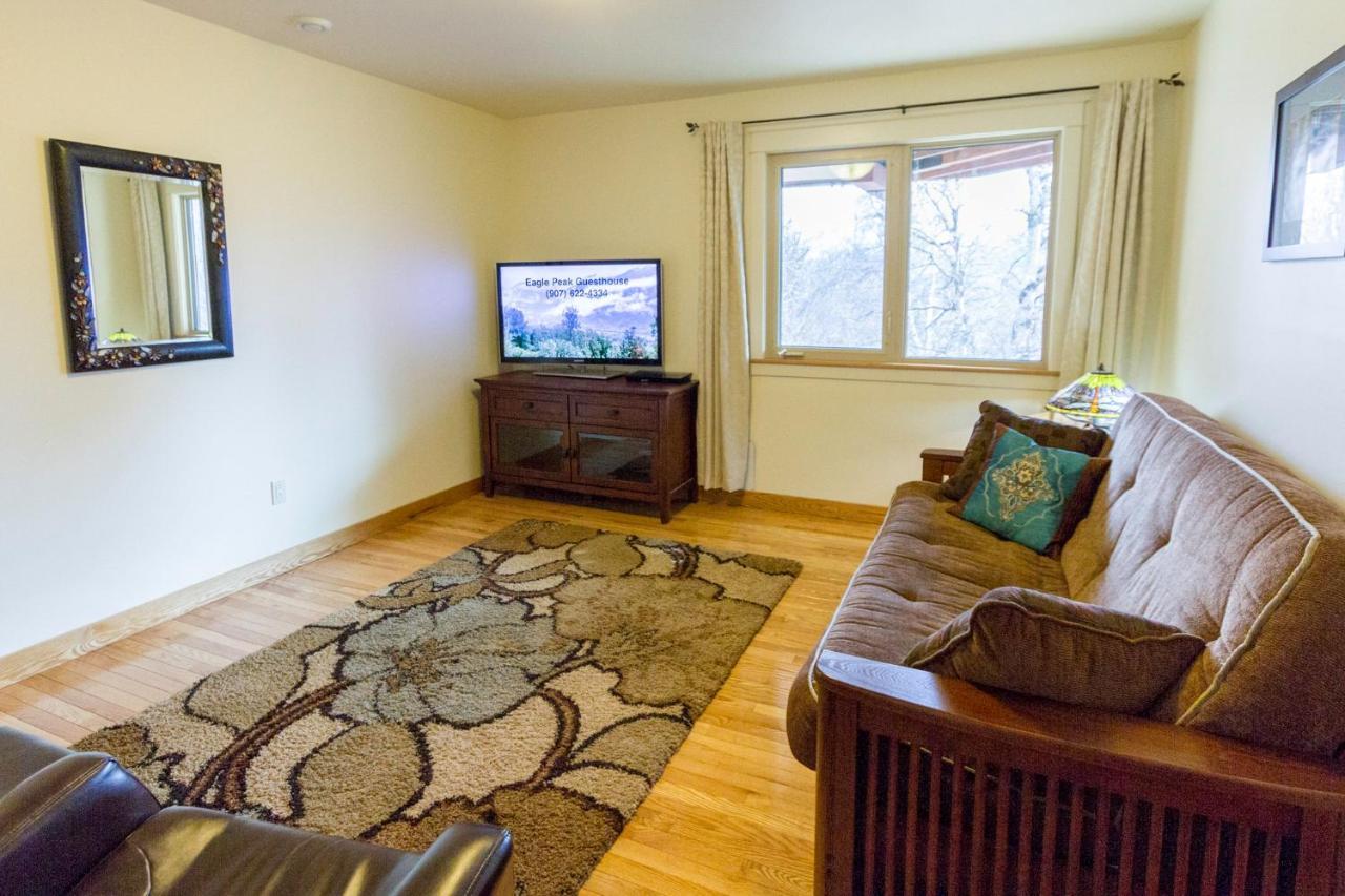 Eagle Peak Guesthouse Eagle River Экстерьер фото