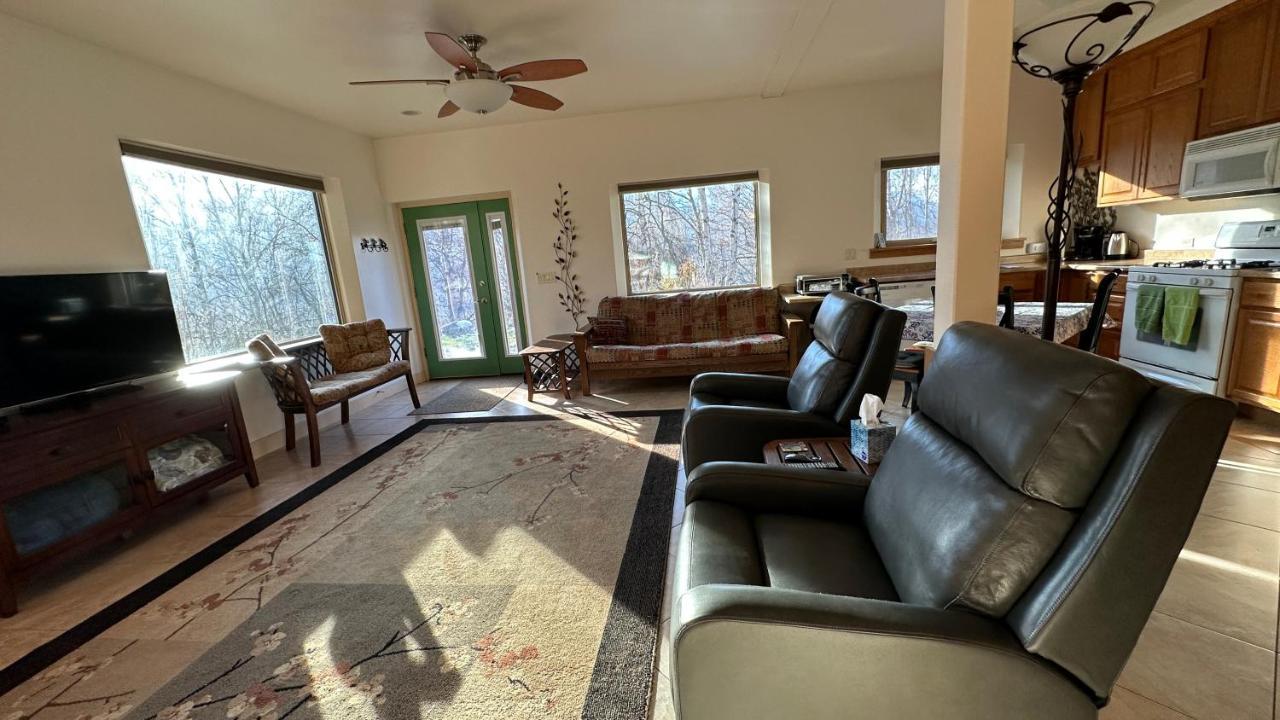 Eagle Peak Guesthouse Eagle River Экстерьер фото