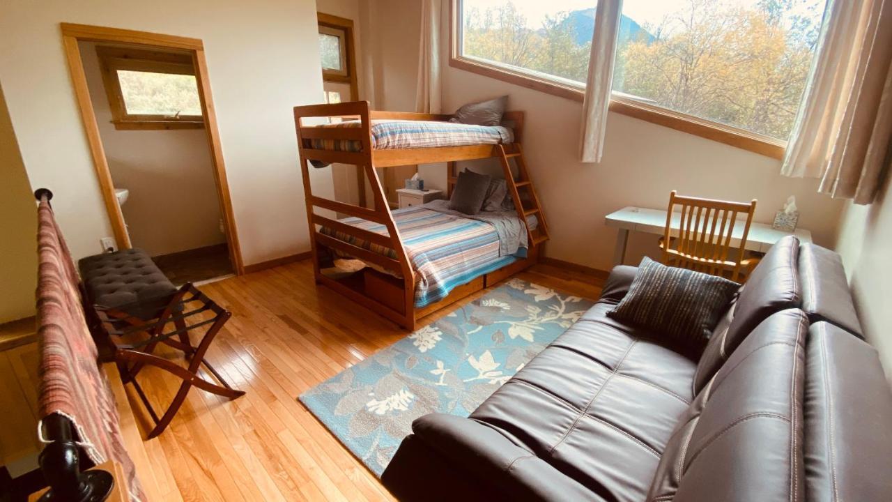 Eagle Peak Guesthouse Eagle River Экстерьер фото