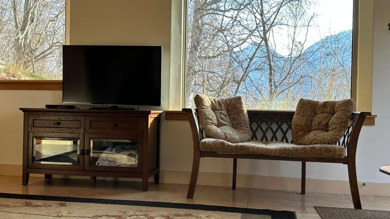 Eagle Peak Guesthouse Eagle River Экстерьер фото